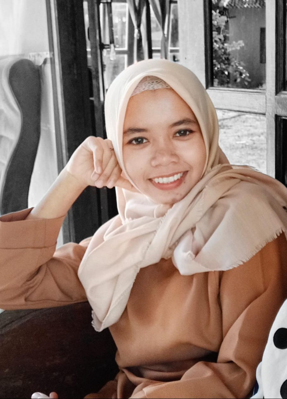 Saskia Zarrin M, S,Pd,